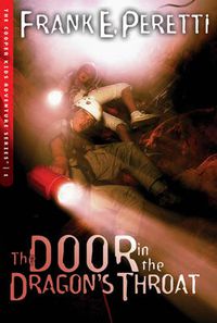 Cover image for The Door in the Dragon's Throat