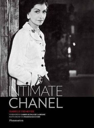 Cover image for Intimate Chanel