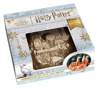 Cover image for Harry Potter: Hogwarts in the Snow Cake Pan Set