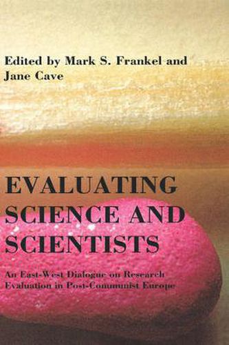 Cover image for Evaluating Science and Scientists