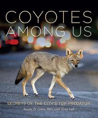 Cover image for Living With Coyotes