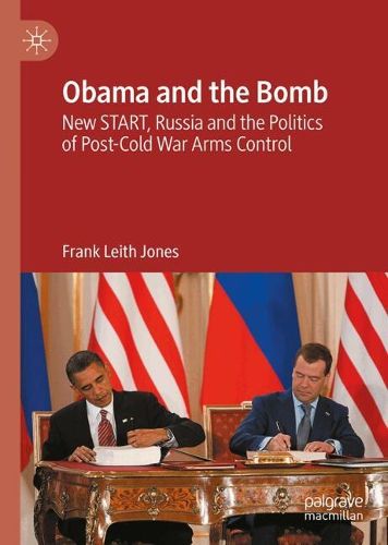 Cover image for Obama and the Bomb
