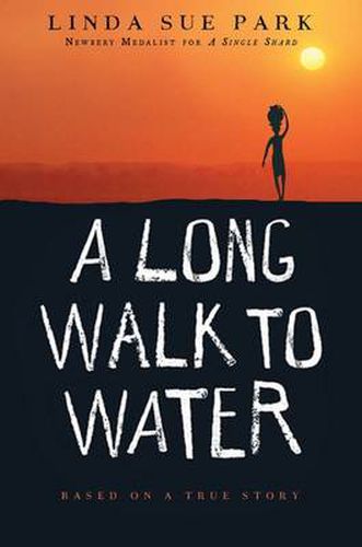 Cover image for A Long Walk to Water