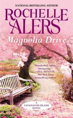 Cover image for Magnolia Drive