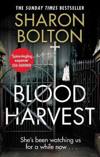 Cover image for Blood Harvest: a bone-chilling, twisty thriller from Richard & Judy bestseller Sharon Bolton