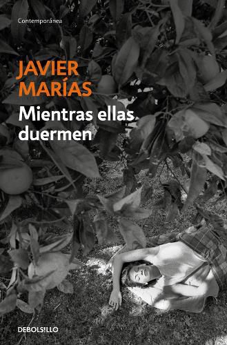 Cover image for Mientras ellas duermen / While Women Are Sleeping