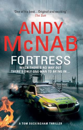 Cover image for Fortress: (Tom Buckingham Thriller 2)