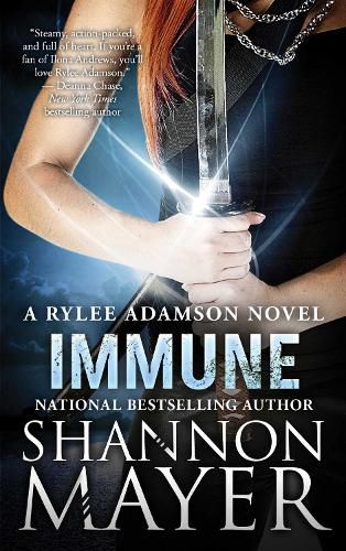 Cover image for Immune: A Rylee Adamson Novel, Book 2