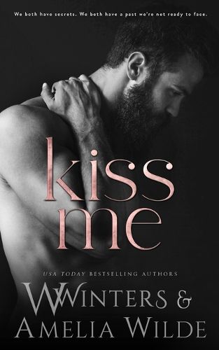 Cover image for Kiss Me