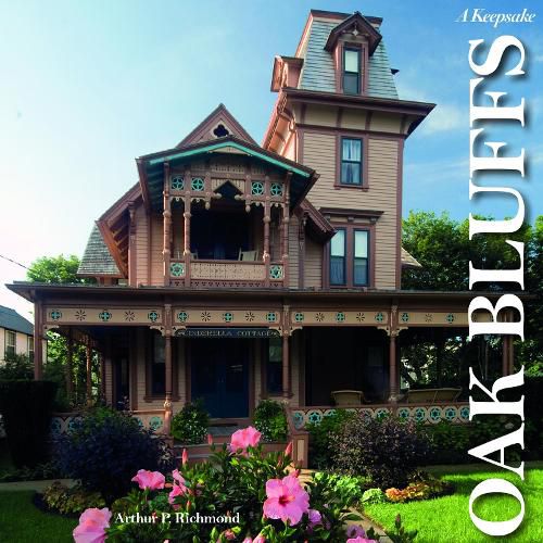 Cover image for Oak Bluffs on the Vineyard: A Keepsake