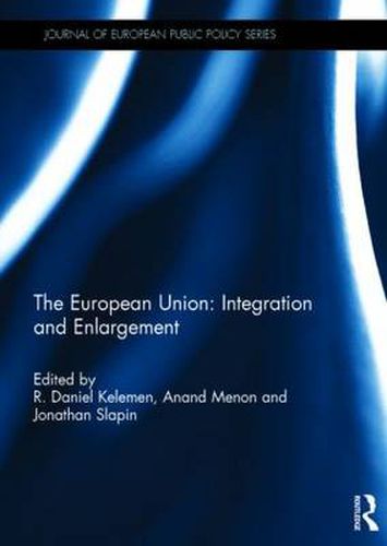 Cover image for The European Union: Integration and Enlargement