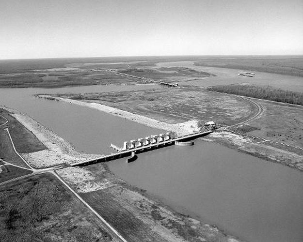 Cover image for Rivers by Design: State Power and the Origins of U.S. Flood Control