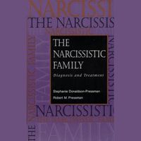 Cover image for The Narcissistic Family Lib/E: Diagnosis and Treatment