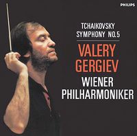 Cover image for Tchaikovsky: Symphony No.5