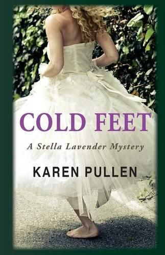 Cover image for Cold Feet: A Stella Lavender Mystery