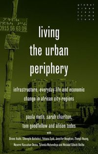 Cover image for Living the Urban Periphery