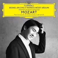 Cover image for Mozart Piano Concerto No 20 K466 Piano Sonatas K281 K332