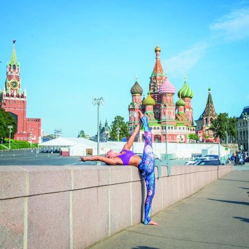 Cover image for Yoga and the City