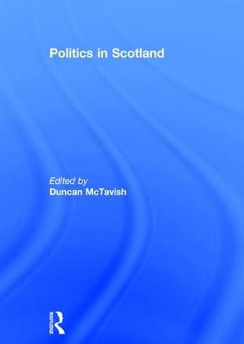 Cover image for Politics in Scotland