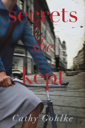 Cover image for Secrets She Kept