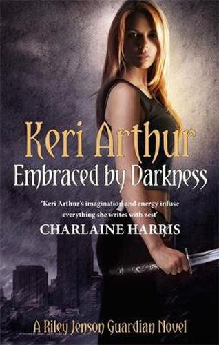 Cover image for Embraced By Darkness: Number 5 in series