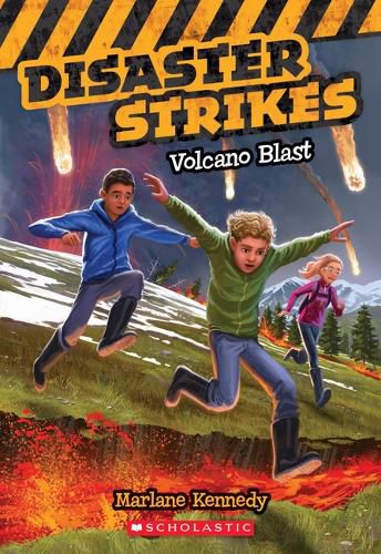 Cover image for Volcano Blast (Disaster Strikes #4): Volume 4