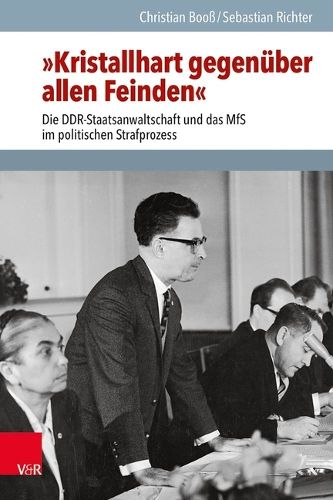 Cover image for Kristallhart Gegenuber Allen Feinden