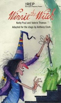 Cover image for Winnie the Witch