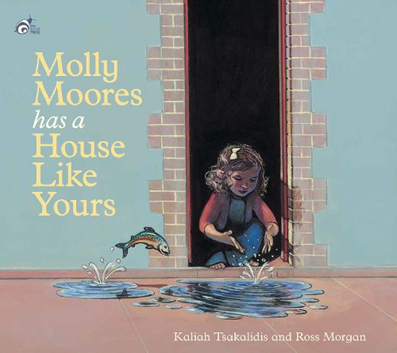 Cover image for Molly Moores Has A House Like Yours