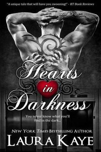 Cover image for Hearts in Darkness