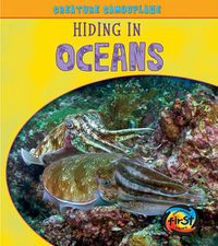 Cover image for Hiding in Oceans (Creature Camouflage)