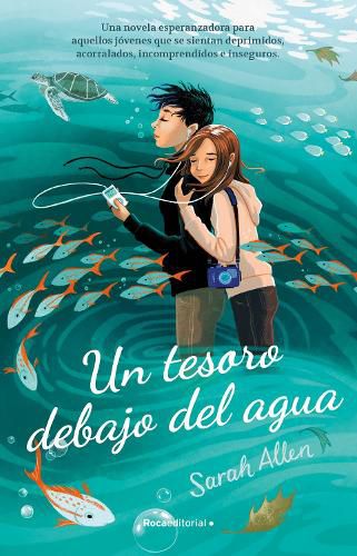 Cover image for Un tesoro debajo del agua / Breathing Underwater