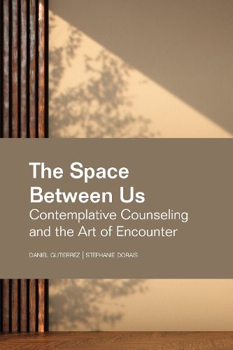 Cover image for The Space Between Us
