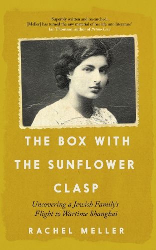 Cover image for The Box with the Sunflower Clasp