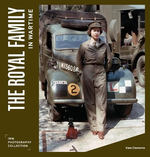 Cover image for The Royal Family in Wartime