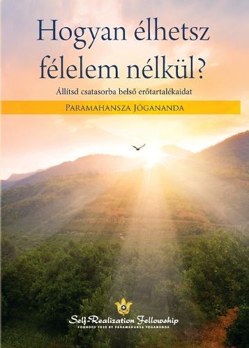 Cover image for Living Fearlessly (Hungarian)