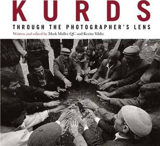 Cover image for Kurds: Through the Photographer's Lens