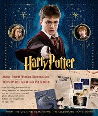 Cover image for Harry Potter Film Wizardry: Updated edition: the global bestseller and official tie-in to the Harry Potter films, repackaged for a new generation of fans