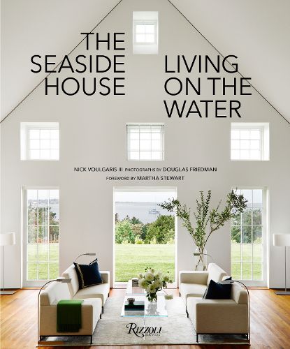 Cover image for The Seaside House: Living on the Water