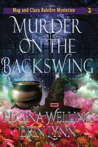 Cover image for Murder on the Backswing (Large Print): A Cozy Witch Mystery