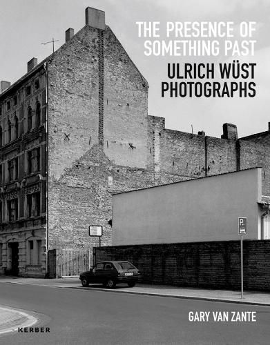 Cover image for Public and Private: East Germany in Photographs by Ulrich Wust