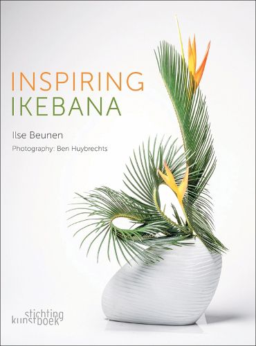 Cover image for Inspiring Ikebana