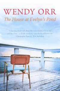 Cover image for The House at Evelyn's Pond