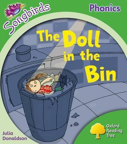 Cover image for Oxford Reading Tree: Level 2: More Songbirds Phonics: The Doll in the Bin