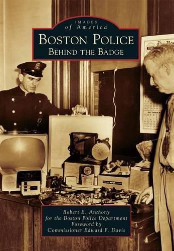 Cover image for Boston Police: Behind the Badge
