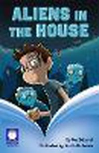 Cover image for Pearson Chapters Year 4: Aliens in the House (Reading Level 25-28/F&P Level P-S)