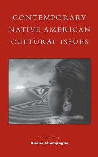 Cover image for Contemporary Native American Cultural Issues