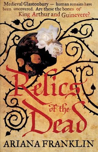 Cover image for Relics of the Dead: Mistress of the Art of Death 3