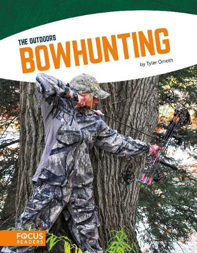 Cover image for Outdoors: Bowhunting