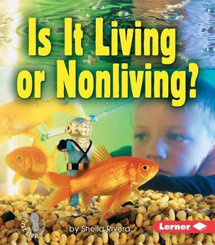 Cover image for Is it LIving or Nonliving?